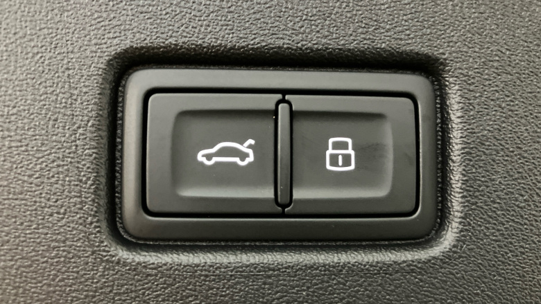 Audi Q4 e-tron 210kW 45 82kWh Black Edition 5dr Auto [Tech Pack] Electric Estate